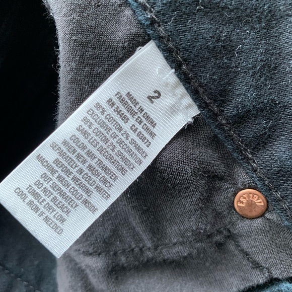 American EUC distressed shorts 2 - Picture 4 of 5